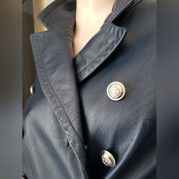 Vintage Double-breasted Leather Coat - Picture 6 of 16